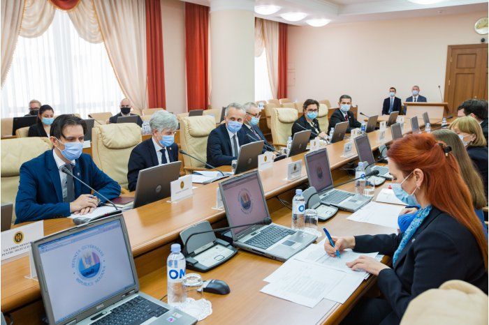 Правительство одобрило корректировку госбюджета на 2021 год.