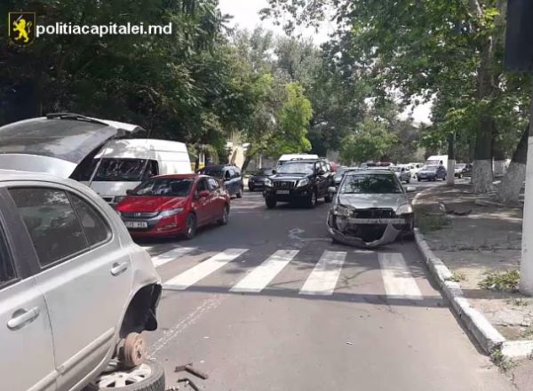 Разыскиваются водители сбежавшие с места ДТП.