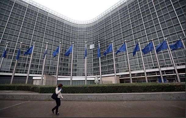 Еврокомиссия поддержала безвиз с Украиной.