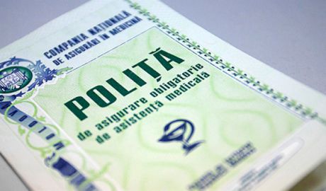70% dintre moldoveni cred că poliţa de asigurare medicală nu-şi merită banii.