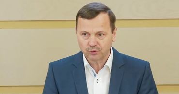 Платформа DA просит проголосовать за закон об ограничении зарплат чиновников.