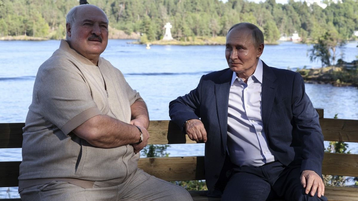 Lukașenko: Este timpul ca Rusia și Ucraina să pună capăt luptei.