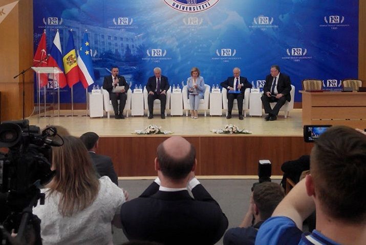 Церемония подписания документа состоялась в рамках конференции, посвященной углублению сотрудничества между Петербургом и Гагаузией.