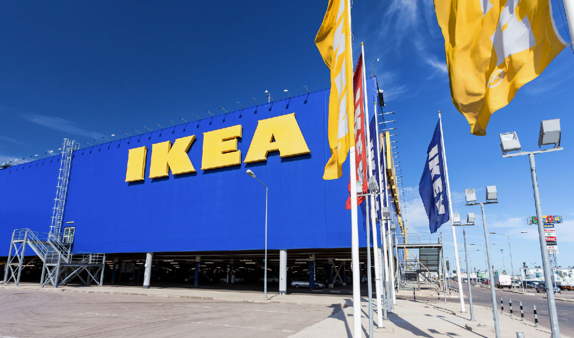 Суд в России требует с IKEA 13 млрд рублей за "безнравственную" сделку.