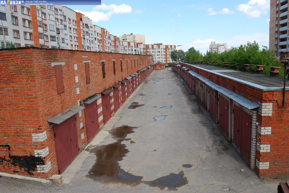 Reținerea a avut loc în sectorul Ciocana, într-un garaj închiriat de suspecți, care era utilizat ca loc pentru separarea drogurilor în cantități mai mici și ulterioara vindere a acestora.
