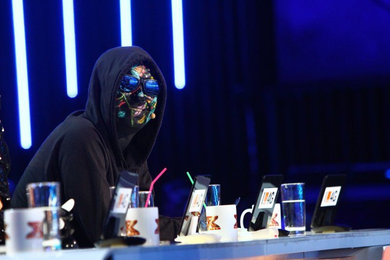 Emoţie pe scena X Factor! Surpriza unei moldovence pentru Carla’s Dreams. Foto: a1.ro