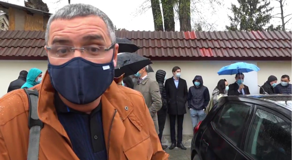 Усатый на митинге перед судом: "Если Додон с Шором будут продолжать, люди выйдут и дадут им по морде".