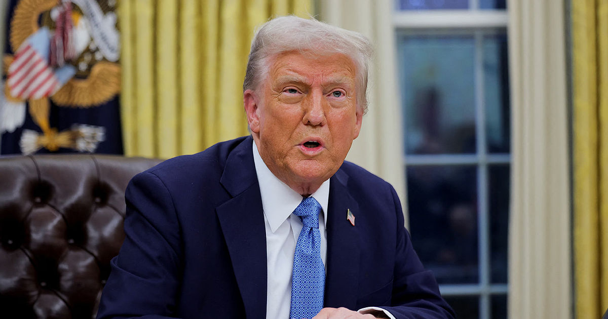 Трамп заявил, что вводит пошлины в 25% на товары из Индии.