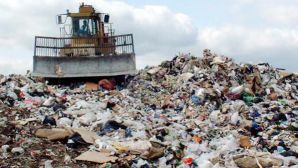 O autospecială de ultimă generaţie va colecta resturile menajere din cele şase sate care au beneficiat de proiect.