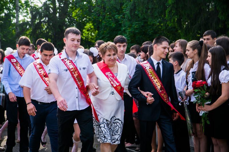 В муниципии Кишиневе простятся с школой более 6 тыс. выпускников лицеев и около 6 тыс. учащихся гимназического уровня.