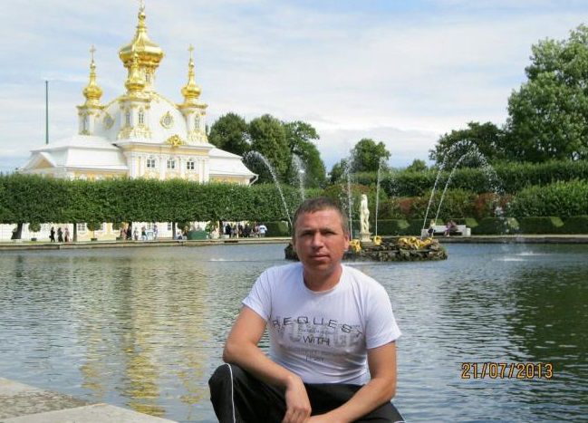 Родственники погибшего в ДТП в Новоаненском районе водителя просят о помощи.