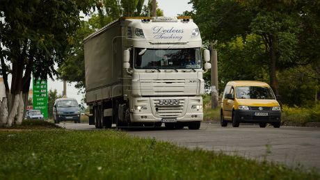 O lună de arest pentru camionagiul prins cu 136 kg de heroină. Foto: publika.md