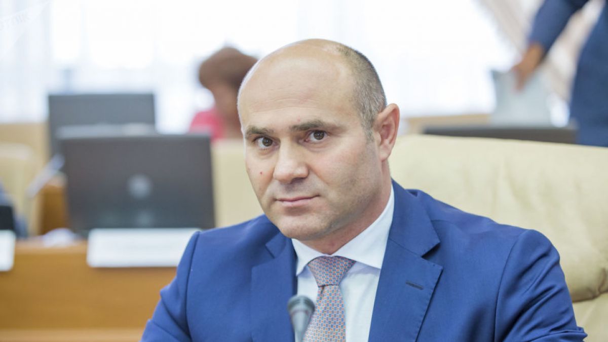 Глава МВД Павел Войку излечился от COVID-19 и вернулся на работу.