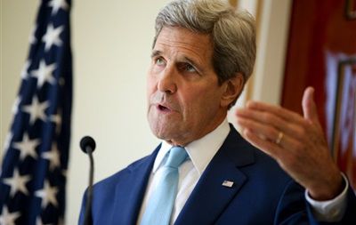 Керри рассказал Порошенко о своем визите в Россию.