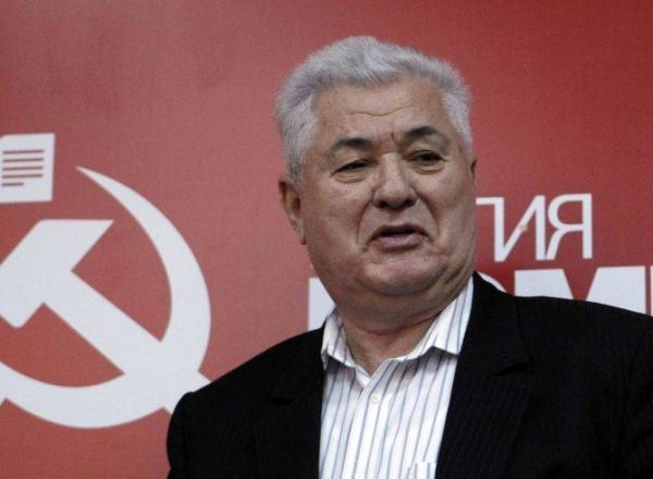 Unii analişti spun că plecarea lui Vladimir Voronin din fruntea PCRM ar fi problematică acum.