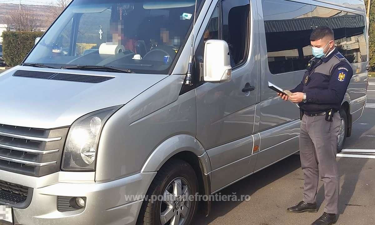 В Румынии на границе у молдаванина обнаружили пять контейнеров с анаболиками.