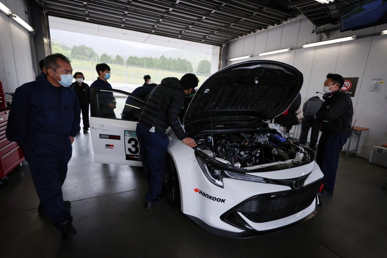 Toyota испытает в гоночных машинах водородный двигатель