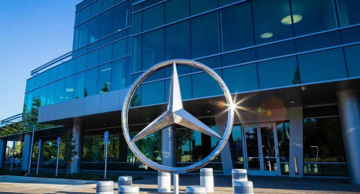 Mercedes отказалась от разработки роботакси.