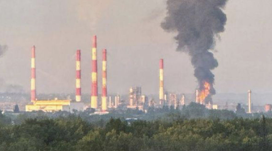 Incendiu la rafinăria Kuibîșev din Samara după un atac cu drone.