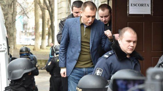 По мнению прокуратуры, продлить арест «группе Петренко» необходимо.