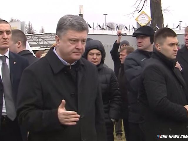 Presedintele Ucrainei s-a intalnit ieri cu un grup de protestatari, angajati ai aeroportului Borispol, care urmeaza sa fie redusi de la locurile de munca.