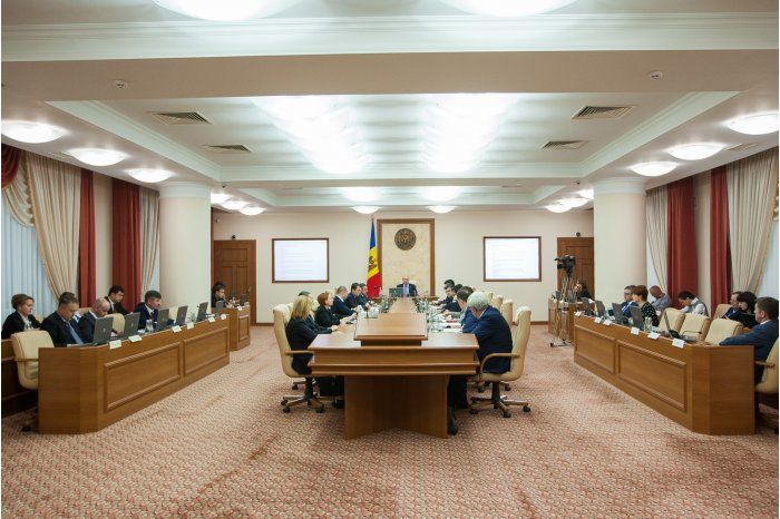 Власти намерены предпринимать действия для продвижения равного участия всех граждан в государственном управлении.