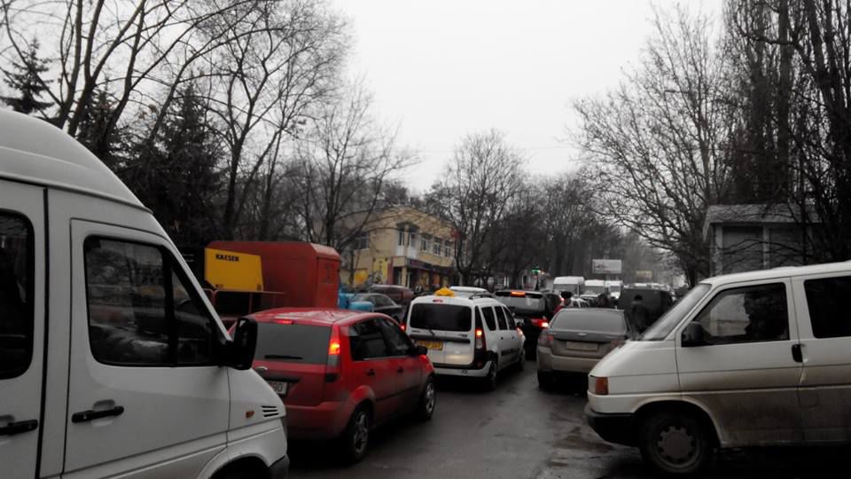 Водители смогут узнавать о пробках и как их избежать. Фото: Moldovanews.md