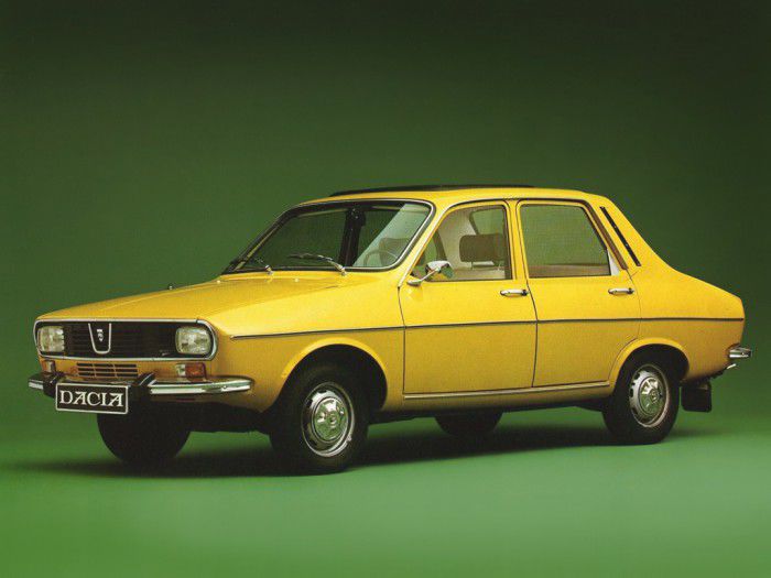 În perioada comunistă, Dacia era la mare căutare printre români.