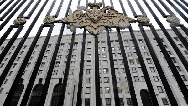 Объявить форс-мажорные обстоятельства позволяют необоснованные угрозы России со стороны США и НАТО в отношении ее украинской политики.