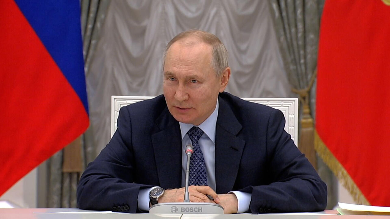 Путин о реакции на отмену виз для граждан Грузии: Поднялась непонятная буча.