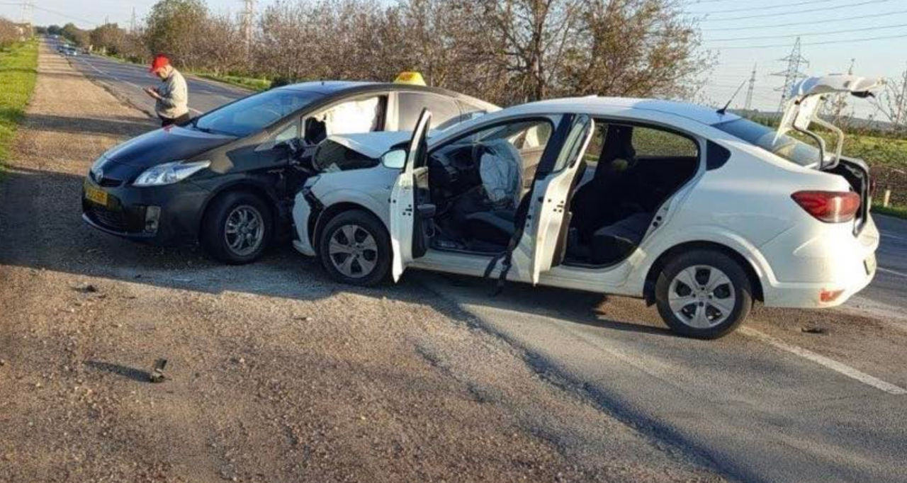 Accident pe traseul Corlăteni–Bălți: Un carabinier a intervenit prompt.