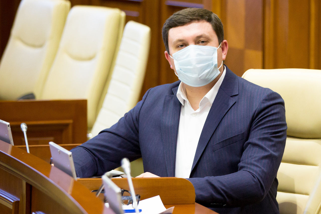 Односталко: Врачи ждут повышения зарплат, а получат рост цен.