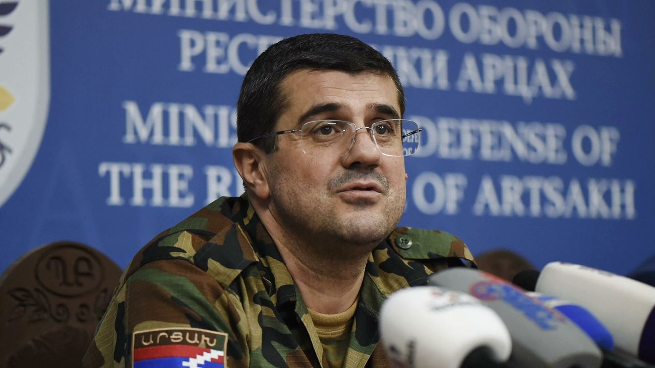 Лидер Карабаха заявил о боях по всей линии соприкосновения.