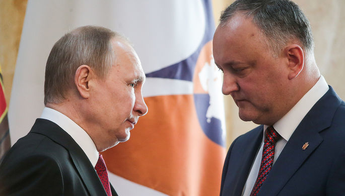 Президент Молдовы пожелал удачи Путину в проведении ЧМ-2018.