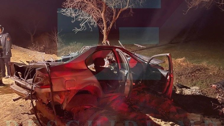 ДТП в Кагуле: BMW превратился в груду металла, водитель погиб на месте.