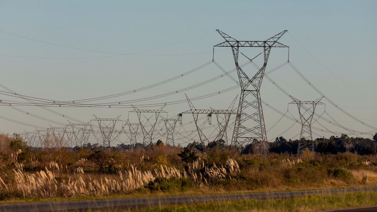 Spania, îngrijorată de posibilitatea unei pene de curent: Red Electrica anunță fluctuații de tensiune în sistemul energetic.