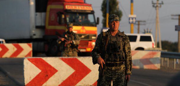 Ucraina a decis să suspende traficul mărfurilor spre Crimeea.  Foto: paginaderusia.ro