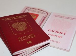 Potrivit datelor oficiale, în Transnistria locuiesc aproximativ 200 de mii de cetăţeni ruşi.