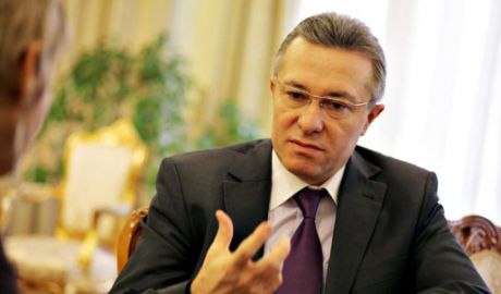 По его мнению, Румыния может и должна предпринять меры, чтобы помочь РМ.