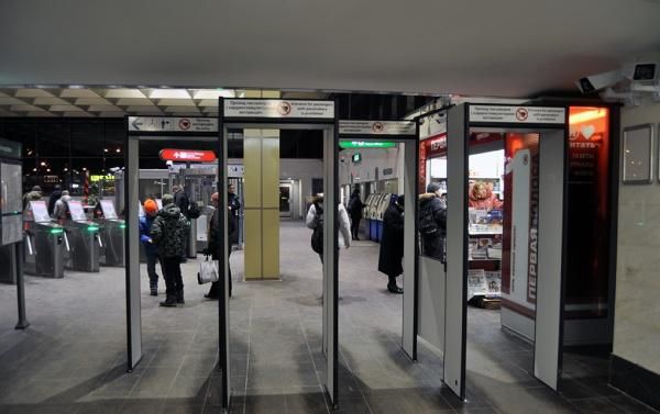Внеплановая проверка метро Петербурга может занять 20 дней.