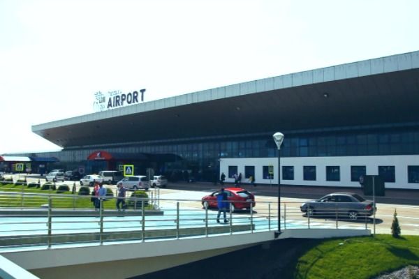 Concesionarea Aeroportului Internaţional Chişinău nu are nicio logică.