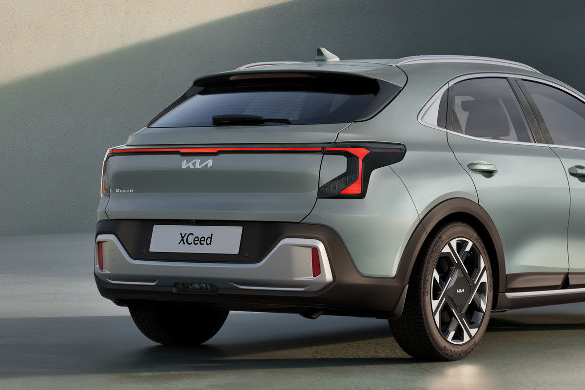 Паркетник Kia XCeed продолжит карьеру с новым стилем.