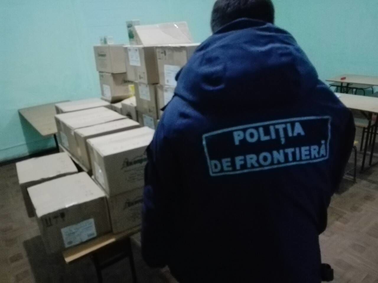 Loturi de bunuri fără acte de proveniență, depistate la frontieră
