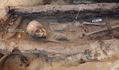 Patru morminte misterioase au fost descoperite în Egipt.