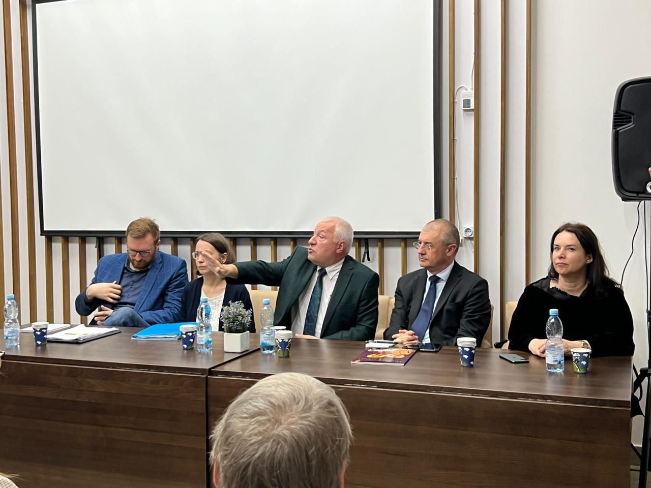 Представители МИД Румынии в Украине снова подняли вопрос о "молдавском языке".