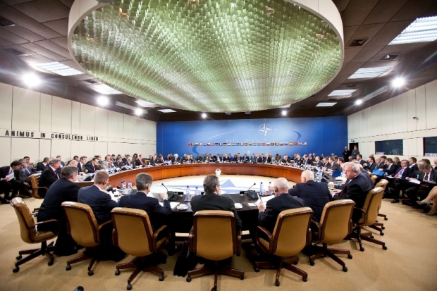 Miniștrii Afacerilor Externe din statele membre ale Uniunii Europene se întrunesc astăzi la Bruxelles.