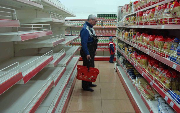 Правительство России приняло решение ввести с 1 января 2016 года продовольственное эмбарго.