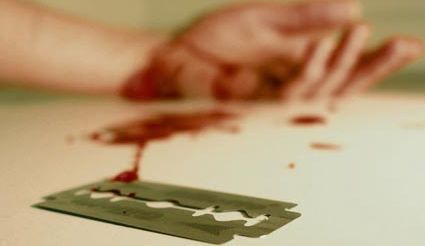 Заключенный Изолятора уголовного преследования в Бельцах порезал вены на руках в знак протеста нечеловеческим условиям в камере, где он отбывает наказание уже четвёртый месяц. Фото: timeszp.com