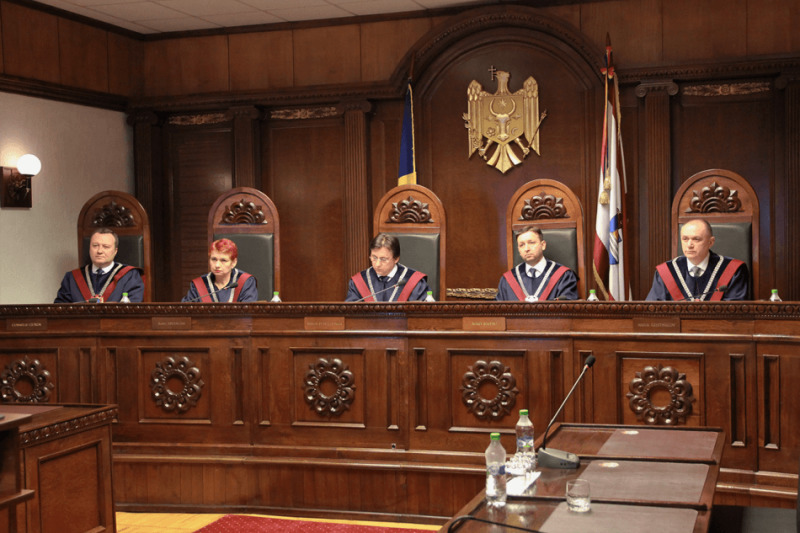 НПО поддерживают решения парламента: Судьи КC должны уйти в отставку.