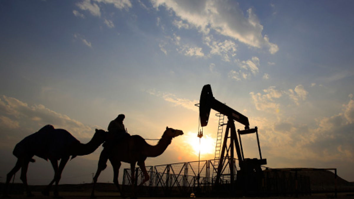 Крупнейший экспортер нефти в мире сократил поставки в Европу.